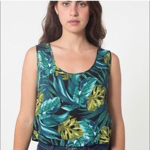 Leaf Print Crop Top 🌴